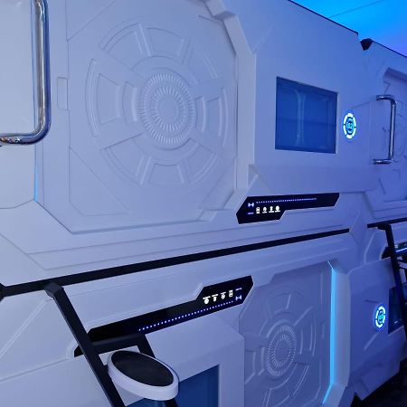 Galaxy Pods Capsule Hotel Boat Quay Singapura Luaran gambar