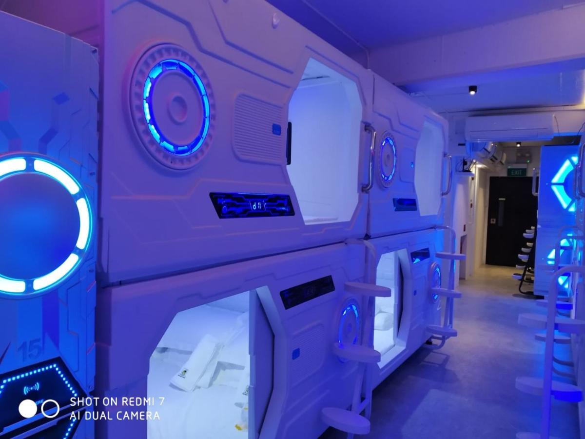 Galaxy Pods Capsule Hotel Boat Quay Singapura Luaran gambar