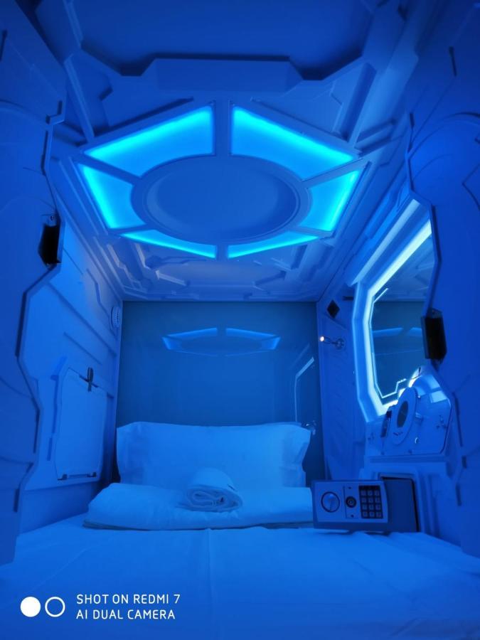 Galaxy Pods Capsule Hotel Boat Quay Singapura Luaran gambar