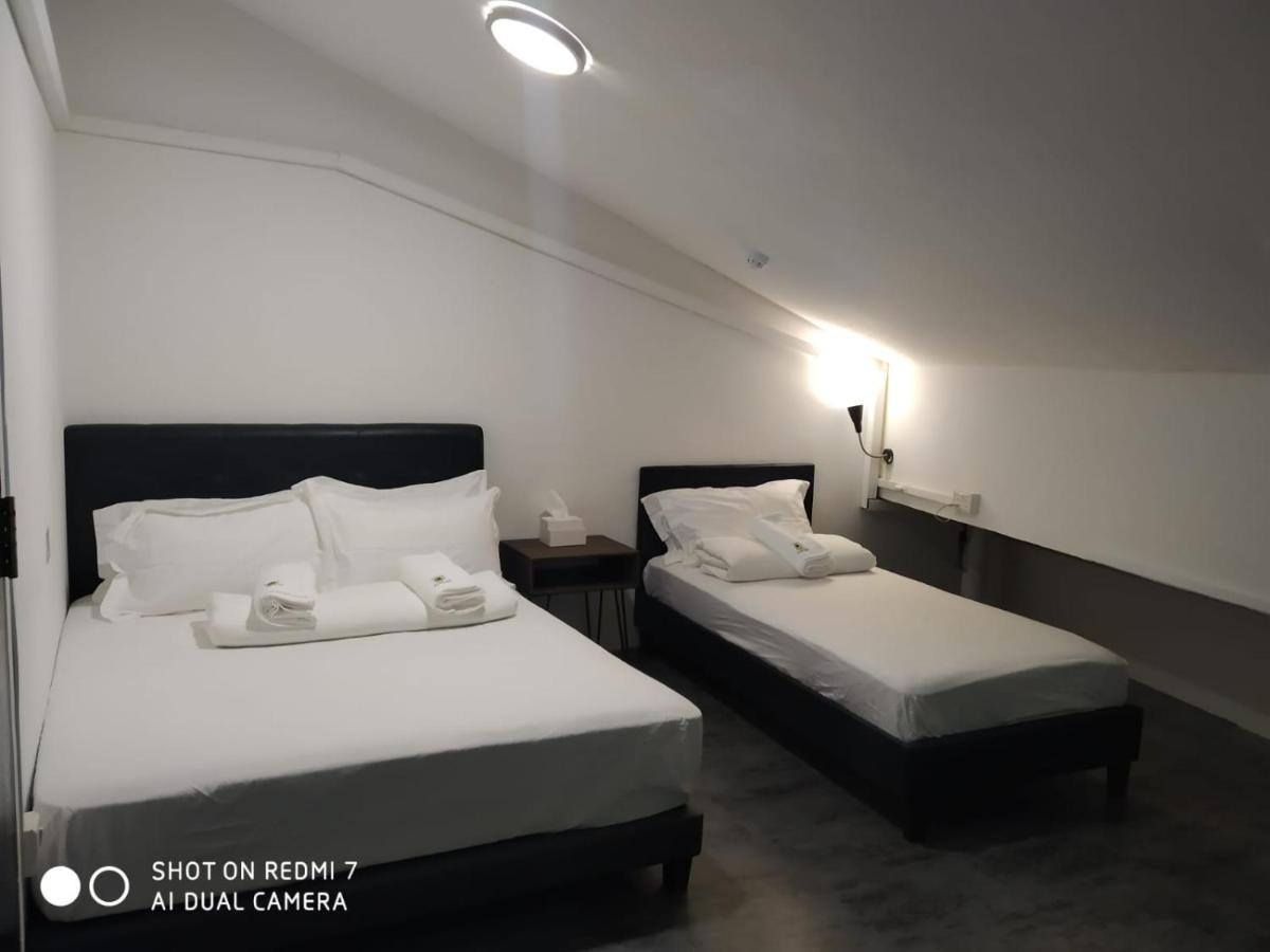Galaxy Pods Capsule Hotel Boat Quay Singapura Luaran gambar